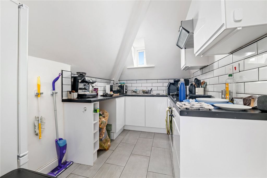 Additional image 13 of 4 bed semi-detached house for saleKnighton Park Road, Stoneygate, Leicester LE2