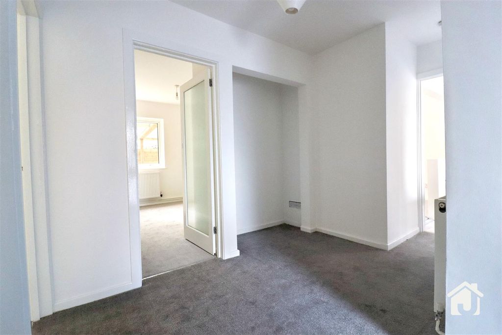 Additional image 7 of 2 bed semi-detached bungalow for saleJessop Close, Leicester LE3