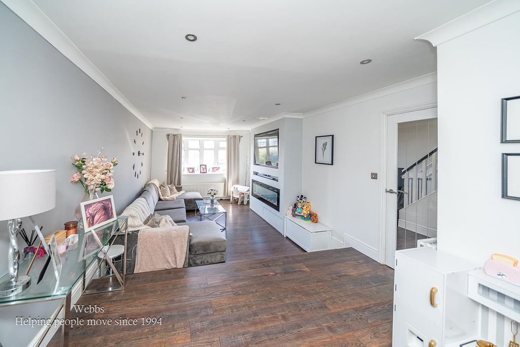 Additional image 6 of 3 bed detached house for saleRumer Hill Road, Cannock WS11