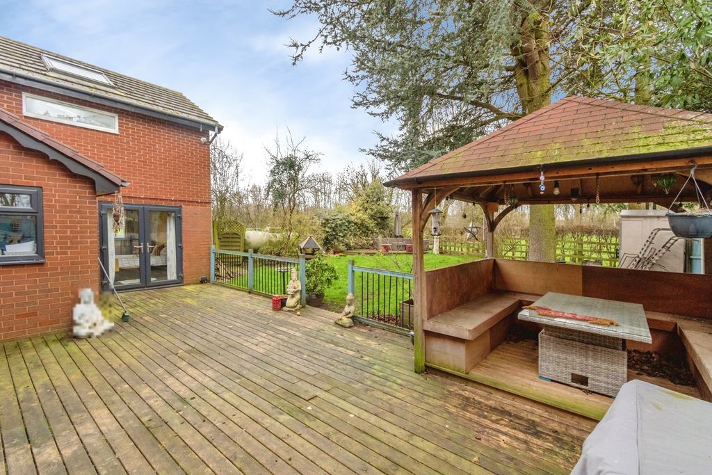 Additional image 18 of 7 bed detached house for saleBursnips Road, Wolverhampton, West Midlands WV11