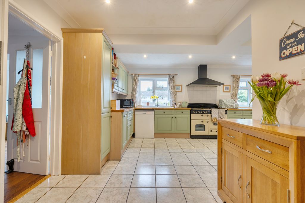 Additional image 5 of 4 bed semi-detached house for saleParsons Way, Royal Wootton Bassett, Royal Wootton Bassett SN4