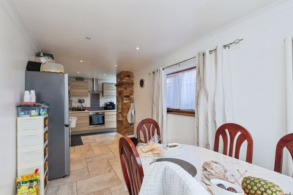 Additional image 5 of 4 bed terraced house for saleIngle Street, Leicester LE3