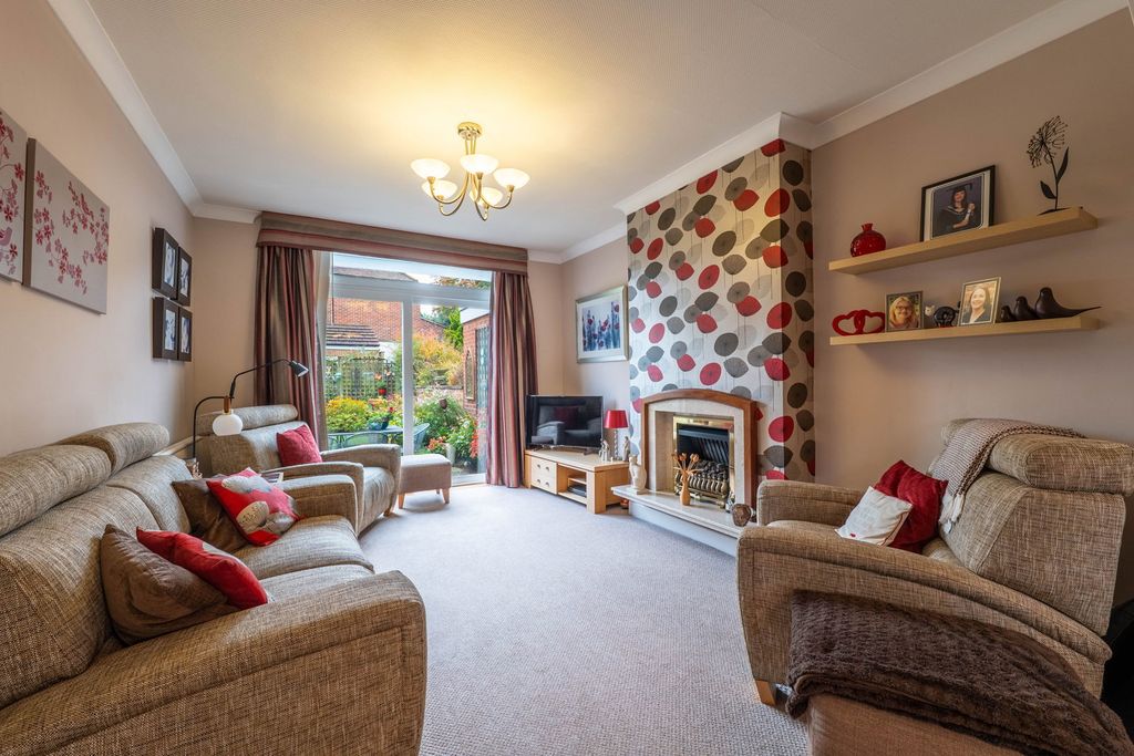 Additional image 3 of 4 bed semi-detached house for saleOakfield Avenue, Birstall, Leicester LE4
