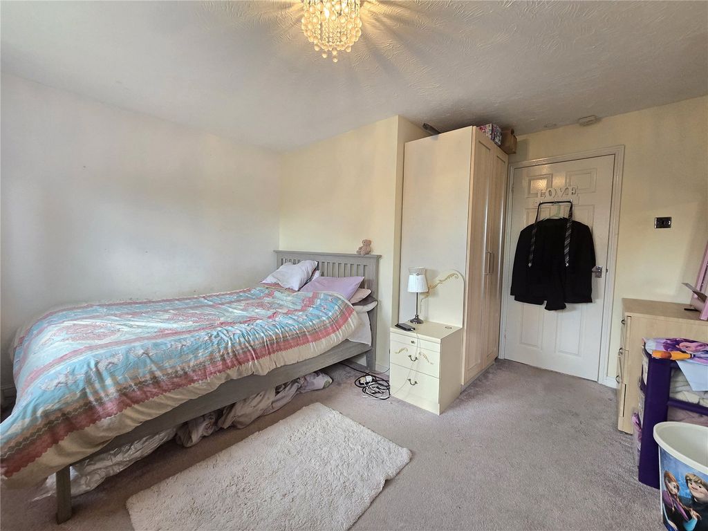 Additional image 9 of 3 bed semi-detached house for saleGlendale Court, Wilnecote, Tamworth, Staffordshire B77