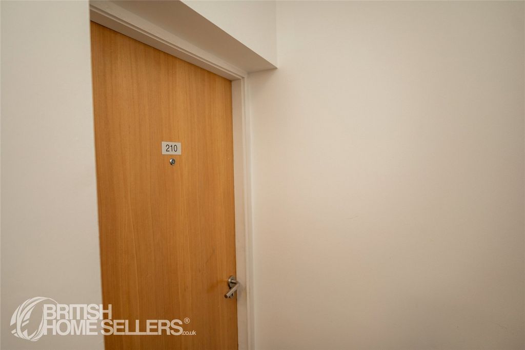 Additional image 7 of 2 bed flat for saleWimbledon Street, Leicester, Leicestershire LE1