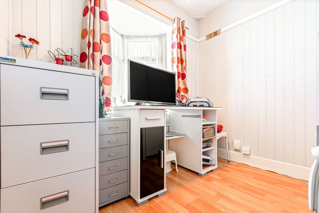 Additional image 18 of 5 bed detached house for saleTennis Court Drive, Humberstone, Leicester, Leicestershire LE5