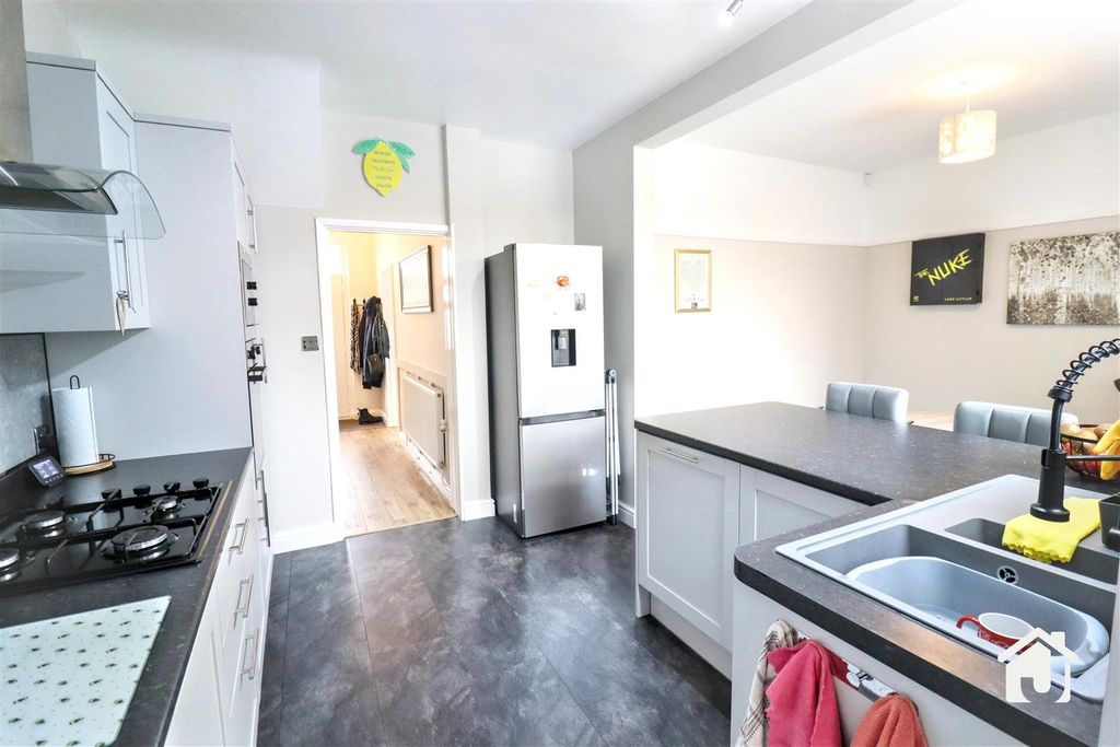 Additional image 18 of 3 bed semi-detached house for saleFalconer Crescent, New Parks, Leicester LE3