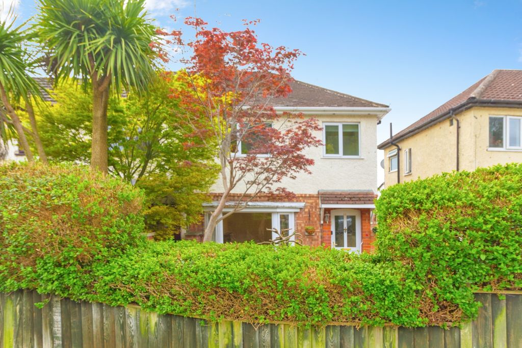Additional image 9 of 3 bed semi-detached house for saleAstill Drive, Leicester LE4