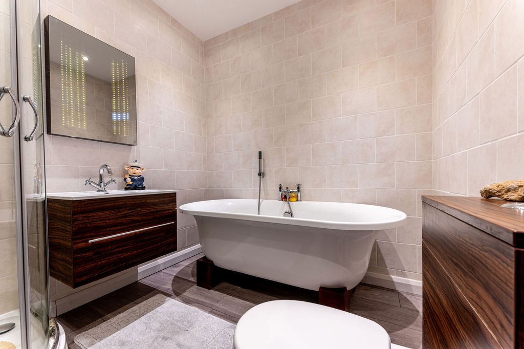 Additional image 17 of 4 bed bungalow for sale40 Gilwell Road, Rugeley WS15