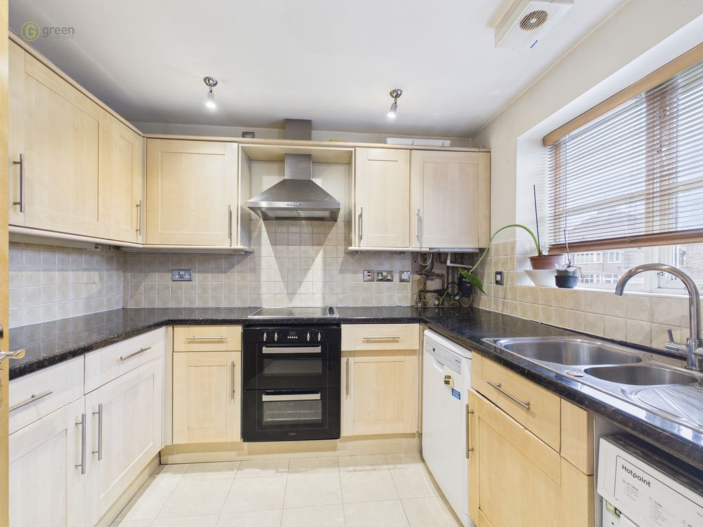 Additional image 3 of 2 bed flat for saleBelwell Lane, Four Oaks, Sutton Coldfield B74