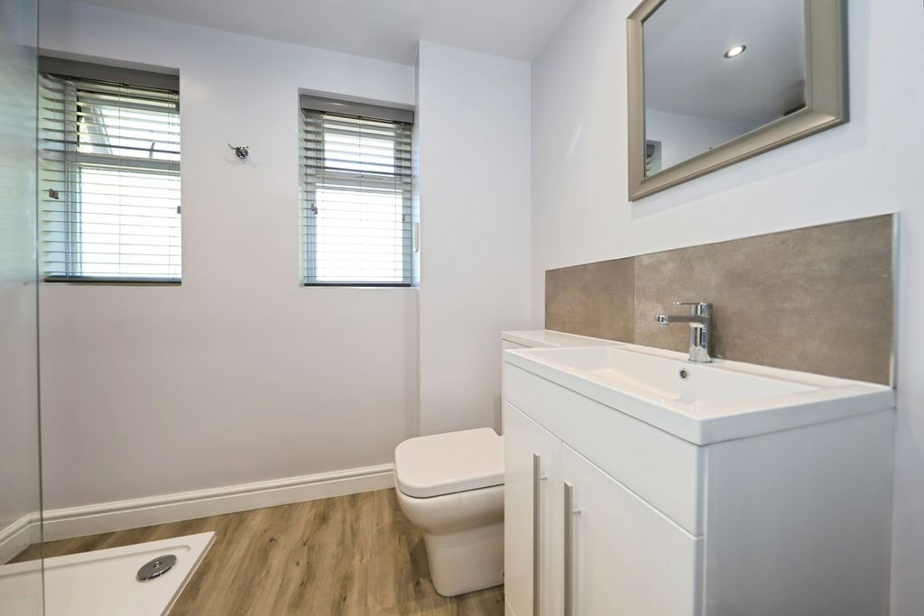 Additional image 12 of 4 bed detached house for saleStokesay Avenue, Perton Wolverhampton, Staffordshire WV6