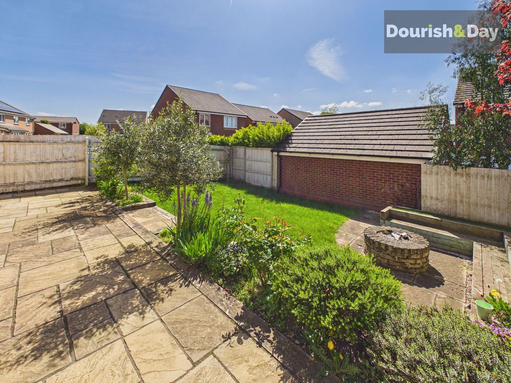 Additional image 4 of 4 bed detached house for saleJefferson Walk, Stafford ST16