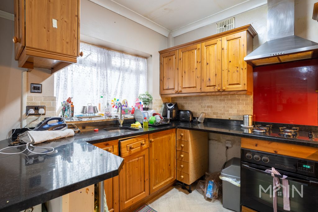 Additional image 8 of 3 bed semi-detached house for salePetworth Drive, Leicester, Leicestershire LE3