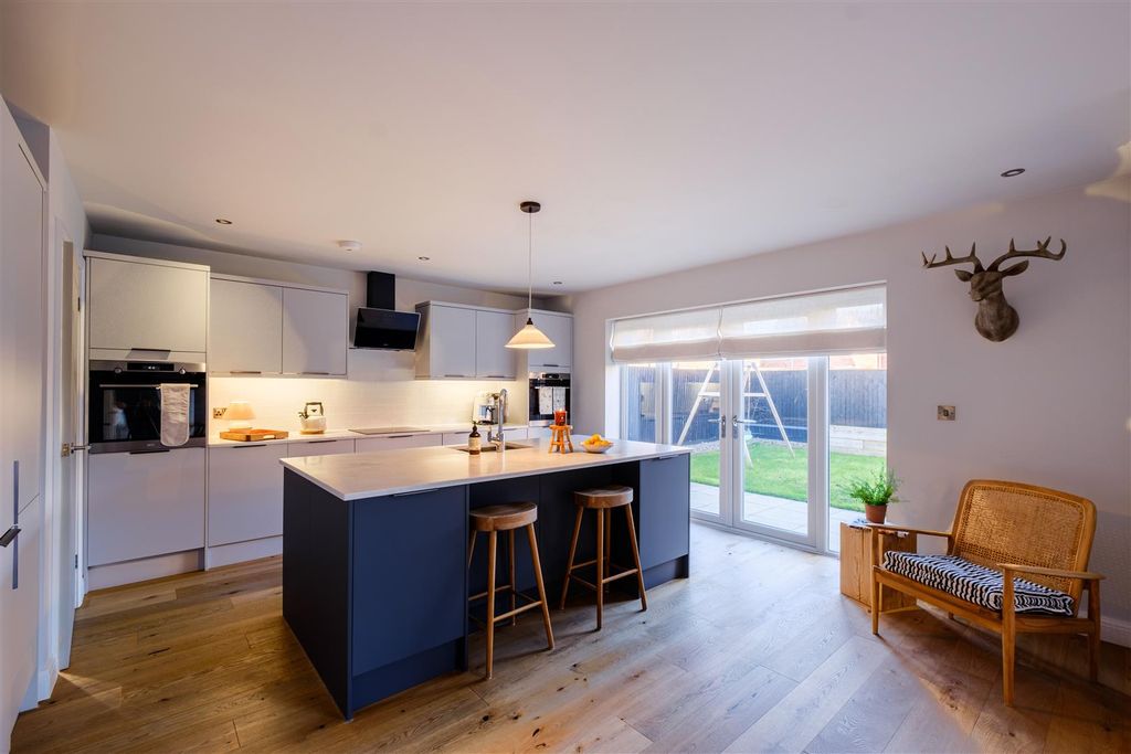 Additional image 7 of 4 bed detached house for saleDumore Hay Lane, Fradley WS13