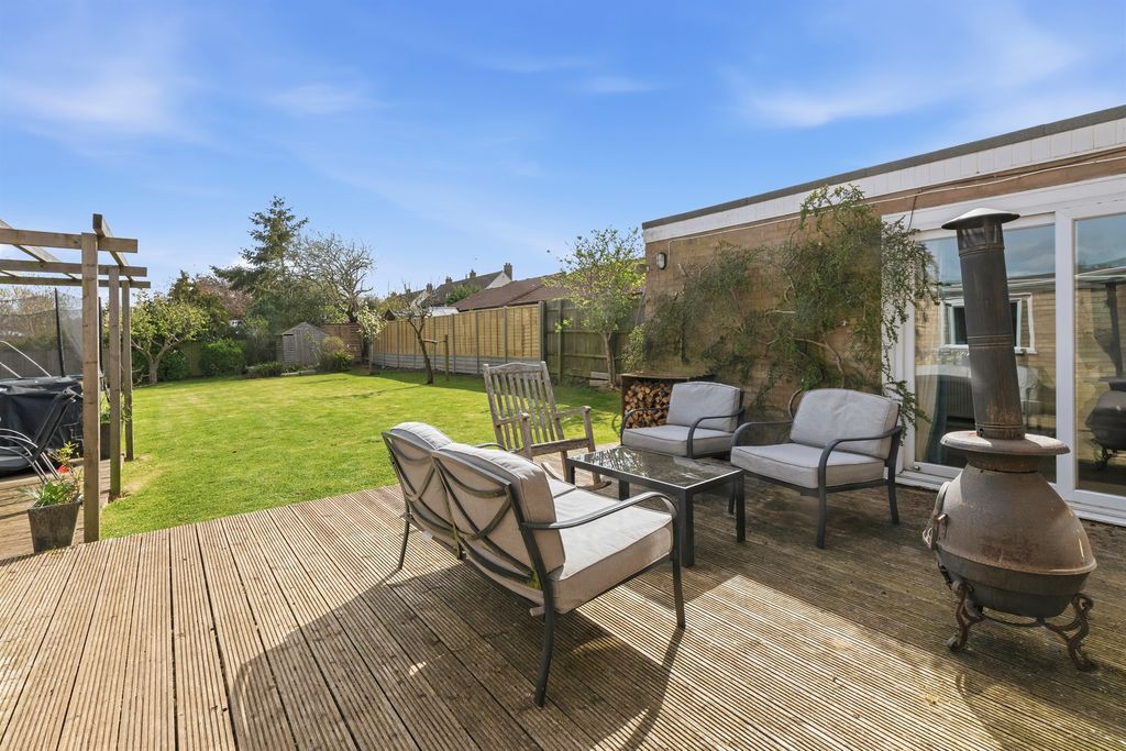 4 bed detached house for saleNewtown Road, Uppingham, Oakham LE15