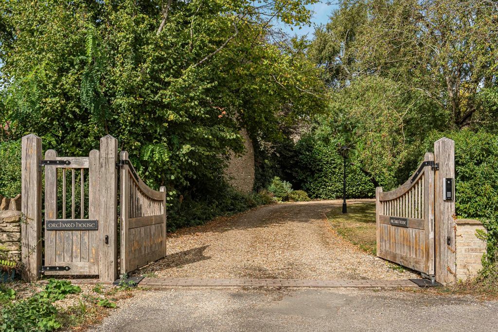 Additional image 38 of 5 bed detached house for saleThe Green, Biddestone, Chippenham, Wiltshire SN14