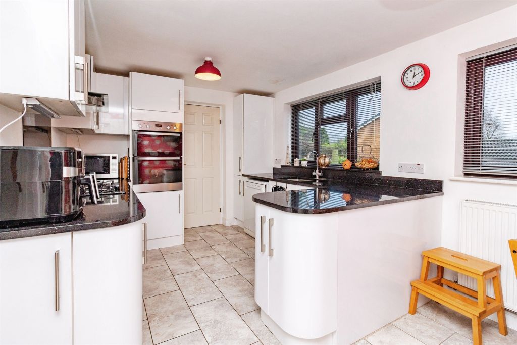 Additional image 2 of 4 bed detached house for salePulteney Drive, Stafford ST16