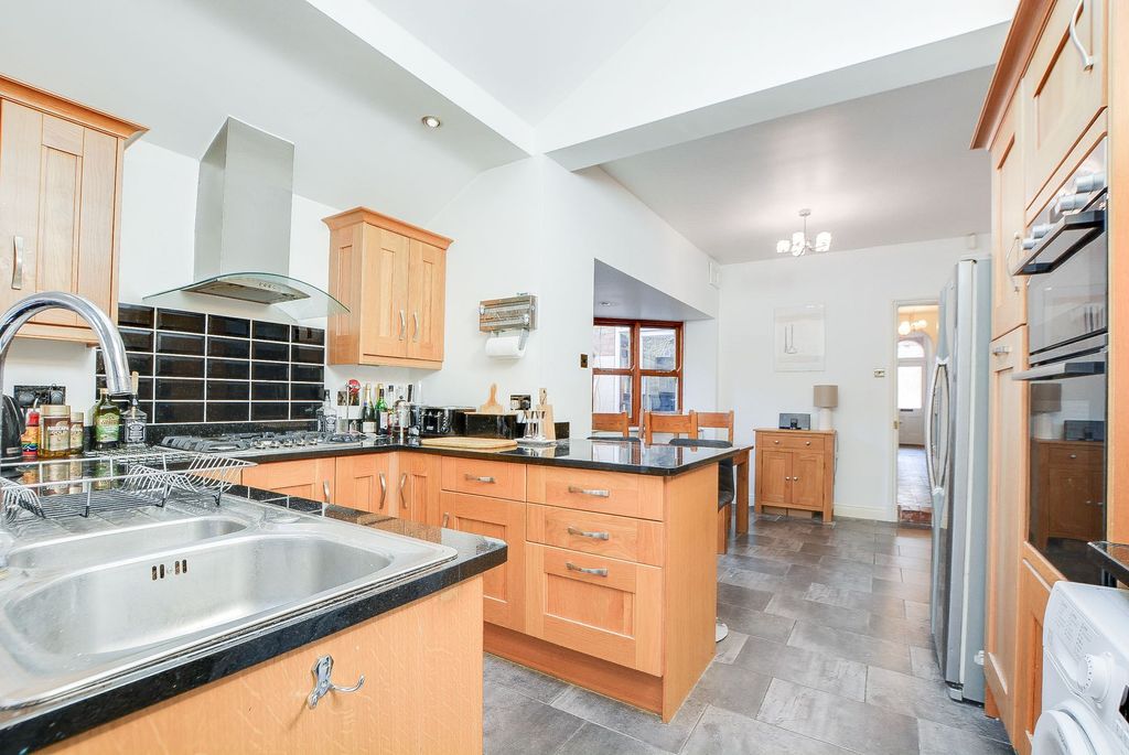 Additional image 11 of 3 bed terraced house for salePortland Road, Clarendon Park, Leicester LE2