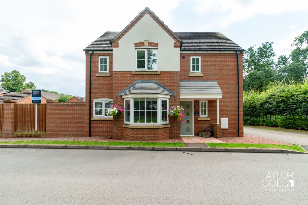 4 bed detached house for saleEusden Close, Tamworth B79