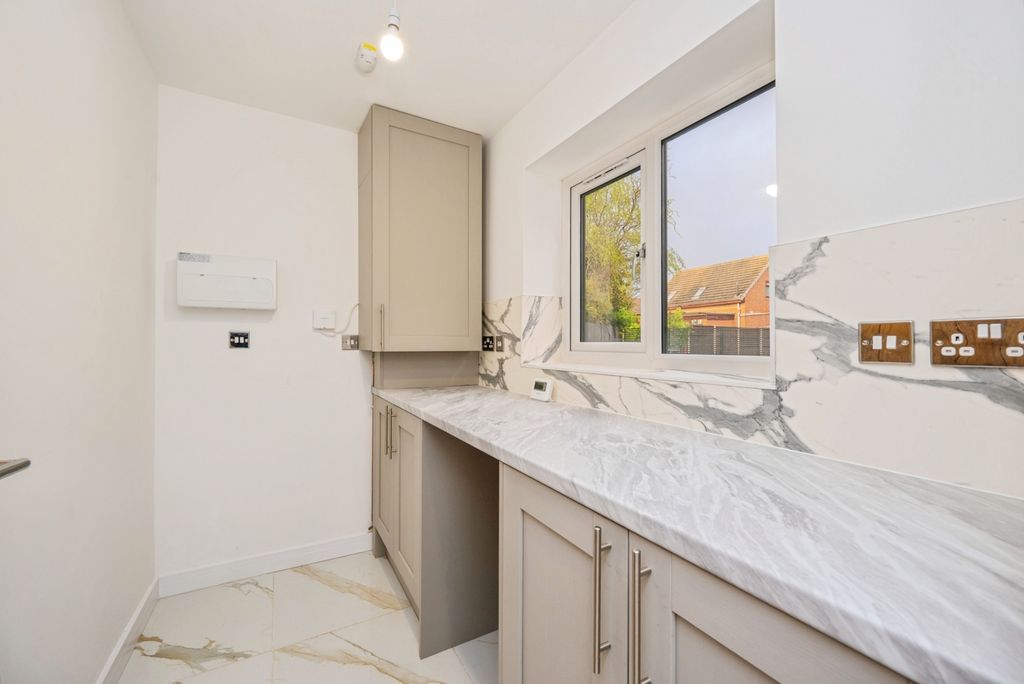 Additional image 7 of 5 bed detached house for saleHockley Road, Wilnecote, Tamworth, Staffordshire B77