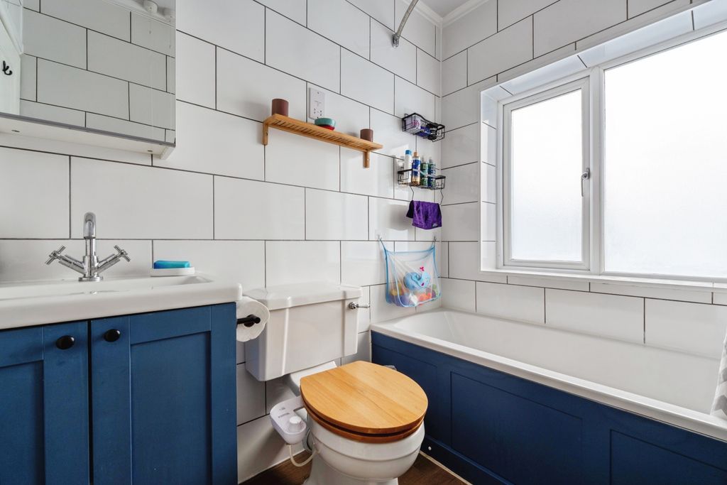 Additional image 14 of 3 bed semi-detached house for saleLower Cambridge Street, Loughborough LE11