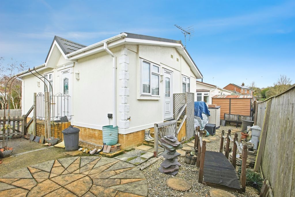 Additional image 12 of 2 bed mobile/park home for saleBeverley Hills Park, Amesbury, Salisbury SP4
