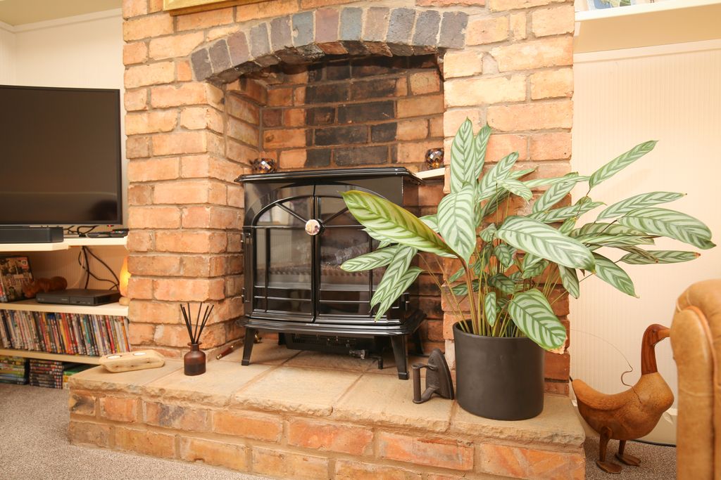 Additional image 4 of 3 bed semi-detached house for saleMoor Lane, Bolehall, Tamworth B77