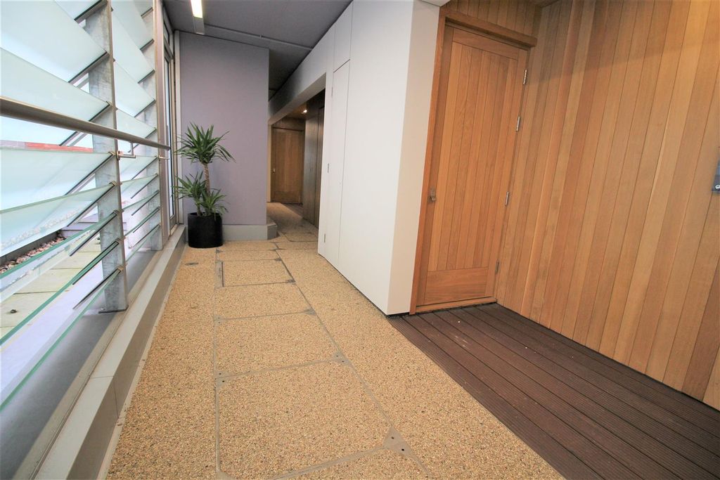 Additional image 9 of 1 bed flat for saleThe Bar, Shires Lane, Leicester LE1