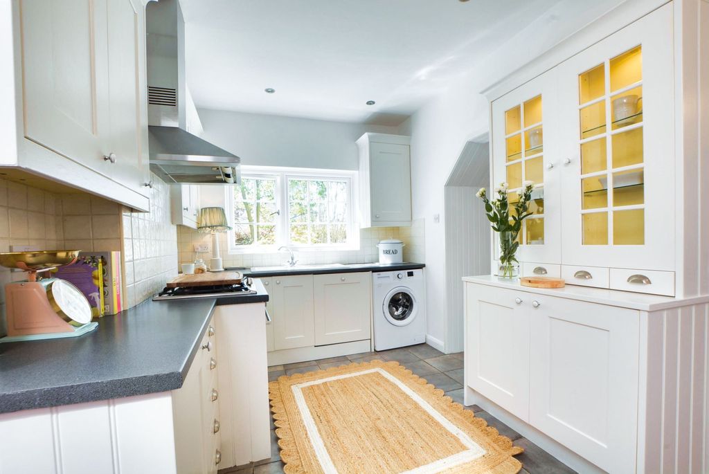Additional image 5 of 4 bed detached house for saleGlenfield Road, Western Park, Leicester LE3