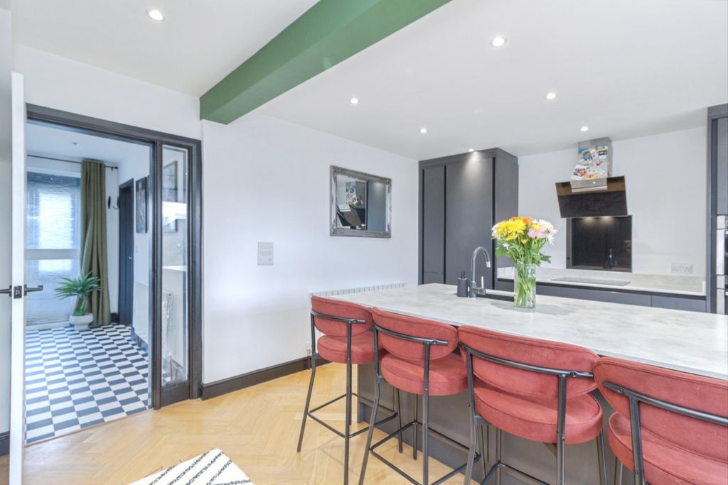 Additional image 4 of 3 bed semi-detached house for saleWintersdale Road, Leicester LE5