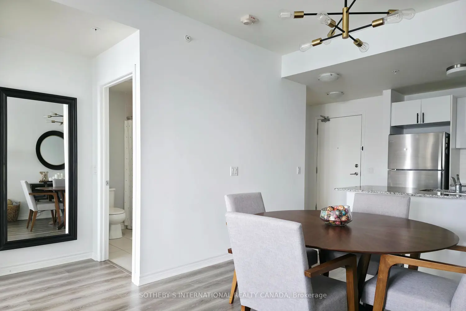 Additional image 5 of 2522 Keele Street 206