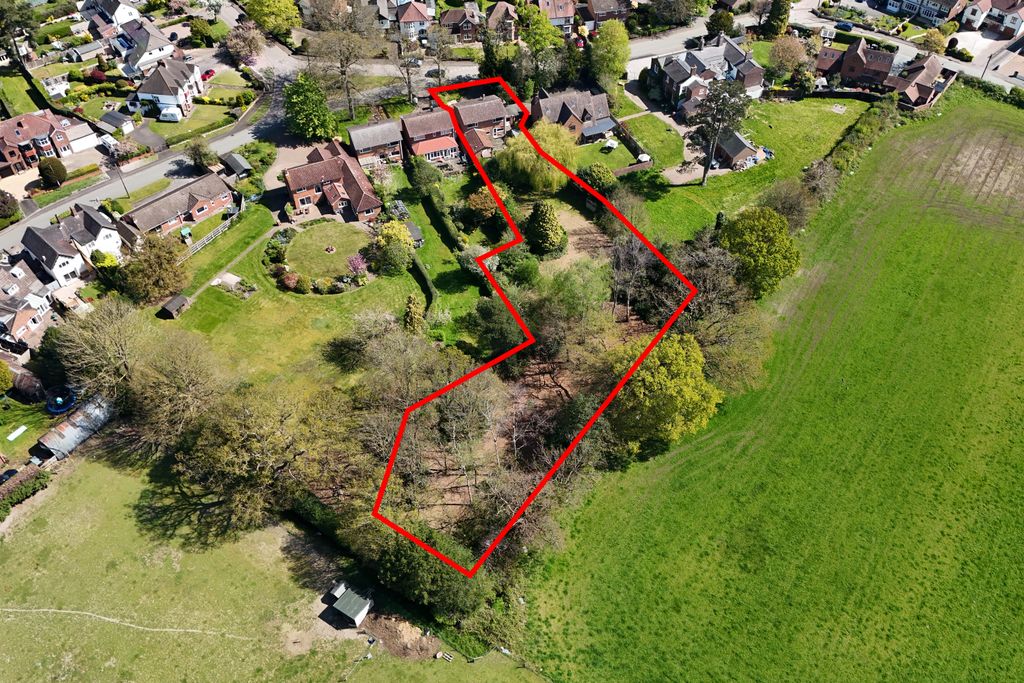 Additional image 3 of 3 bed detached house for saleThe Green, Bonehill, Tamworth B78
