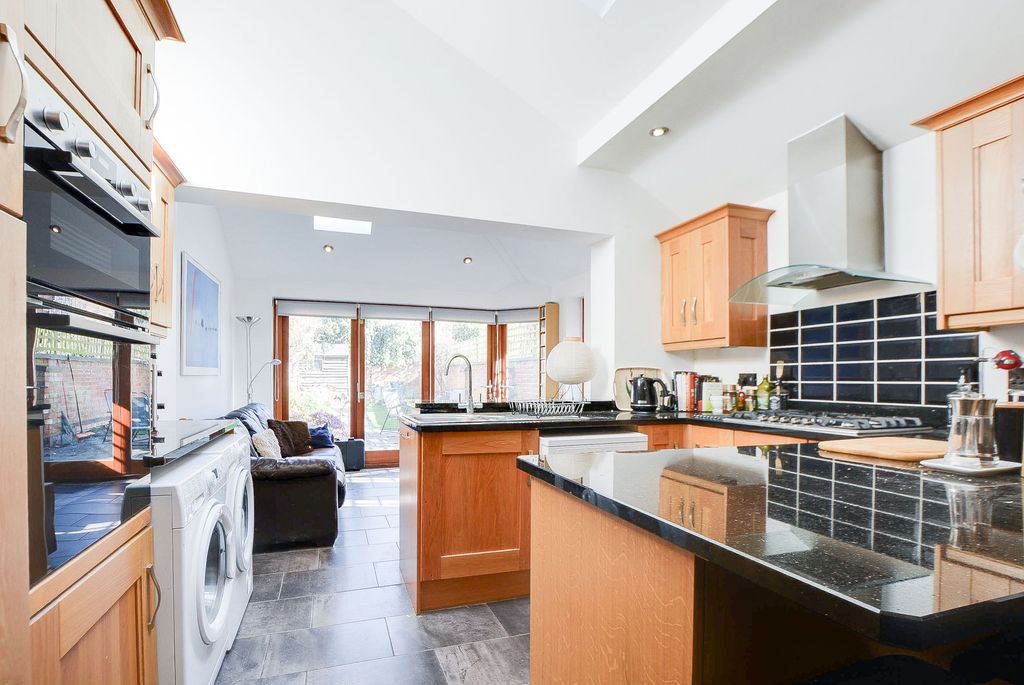 Additional image 4 of 3 bed terraced house for salePortland Road, Clarendon Park, Leicester LE2