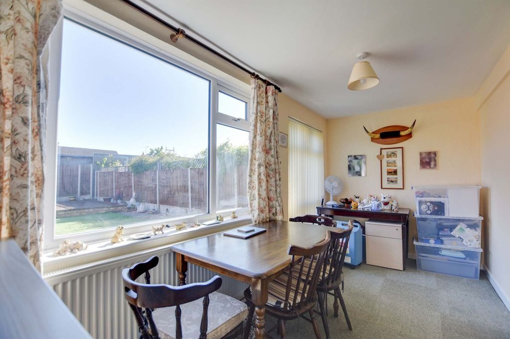 Additional image 7 of 2 bed semi-detached bungalow for saleDorset Avenue, South Wigston, Leicester LE18