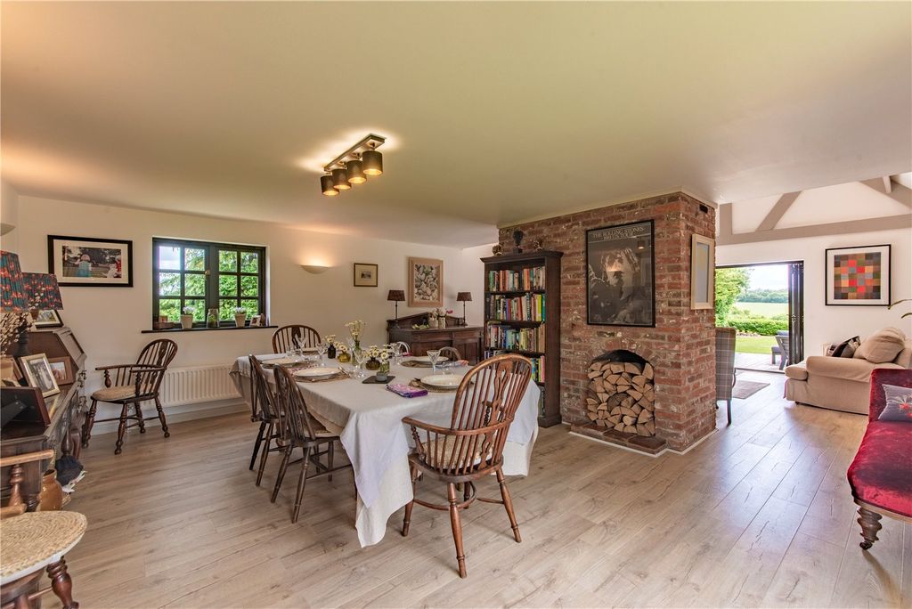 Additional image 8 of 4 bed detached house for saleOld Battens Barn, Ermin Street, Lambourn Woodlands, Hungerford RG17