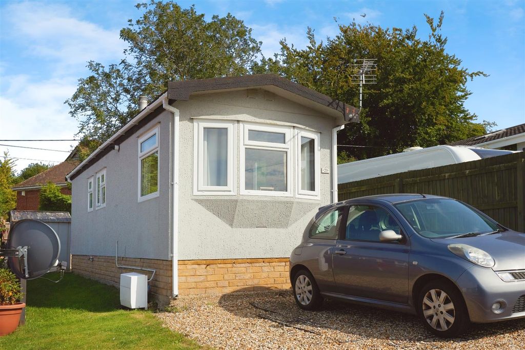 Additional image 4 of 1 bed mobile/park home for saleHolders Road, Amesbury, Salisbury SP4