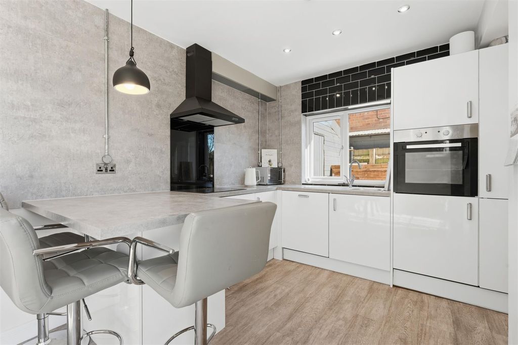 Additional image 5 of 3 bed semi-detached house for sale- Northampton Road, Welford NN6