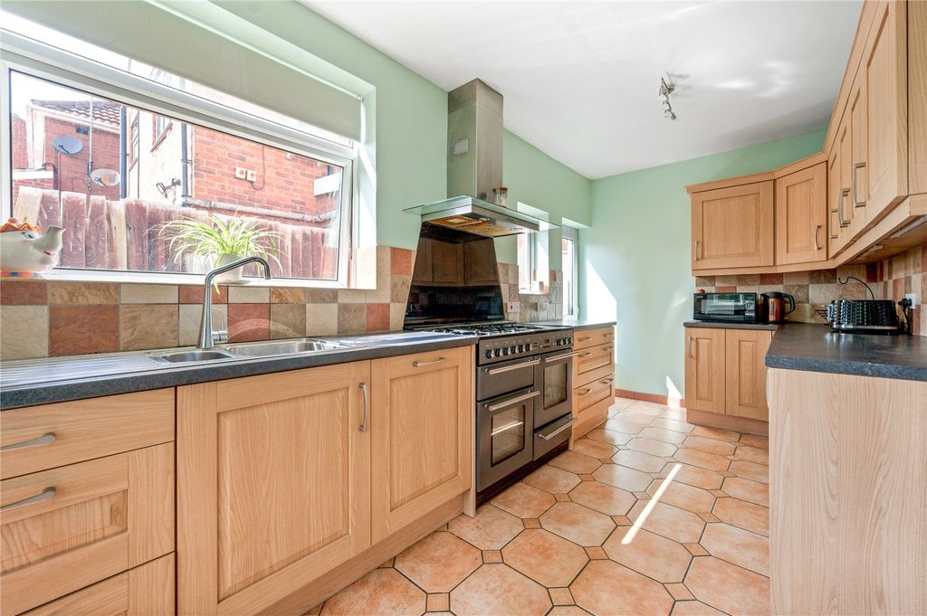 4 bed detached house for saleRomway Road, Evington, Leicester LE5 photo 5
