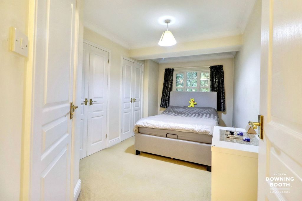 Additional image 5 of 2 bed flat for saleHorsley Road, Streetly, Sutton Coldfield B74