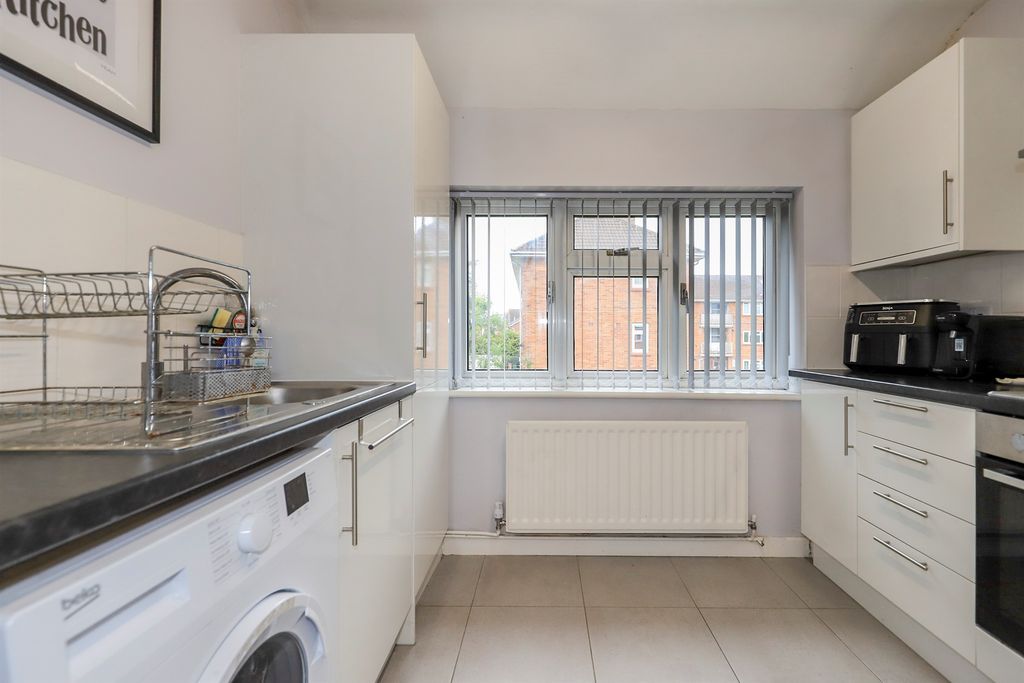 Additional image 2 of 1 bed maisonette for saleRidge Lane, Wednesfield, Wolverhampton WV11
