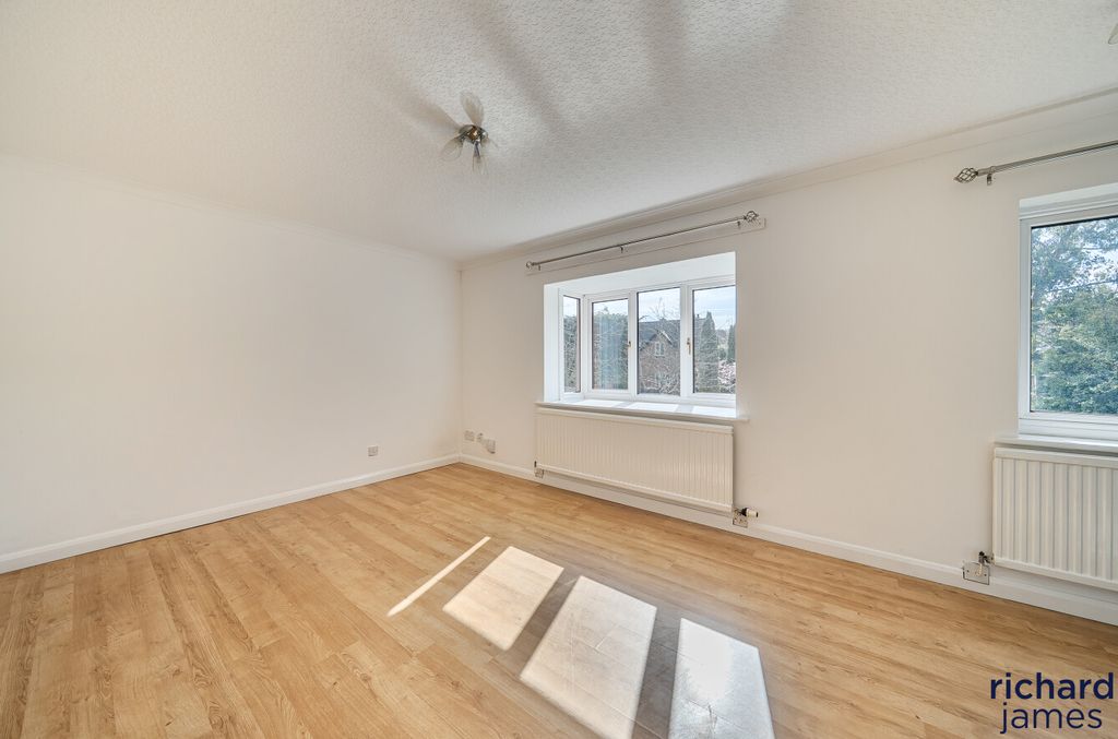 Additional image 5 of 2 bed flat for saleHigh Street, Wroughton, Swindon SN4
