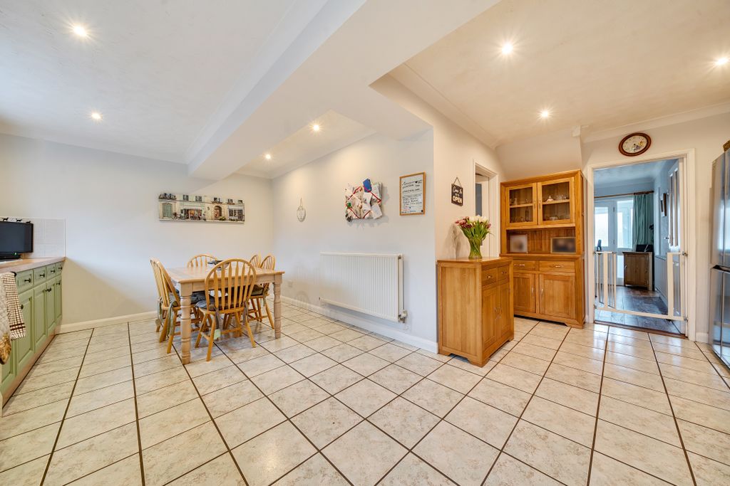 Additional image 4 of 4 bed semi-detached house for saleParsons Way, Royal Wootton Bassett, Royal Wootton Bassett SN4