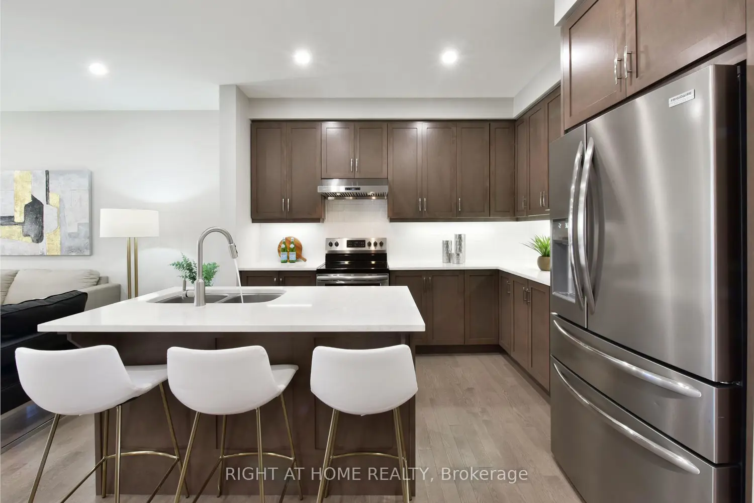 Additional image 3 of 117 Escarpment Crescent