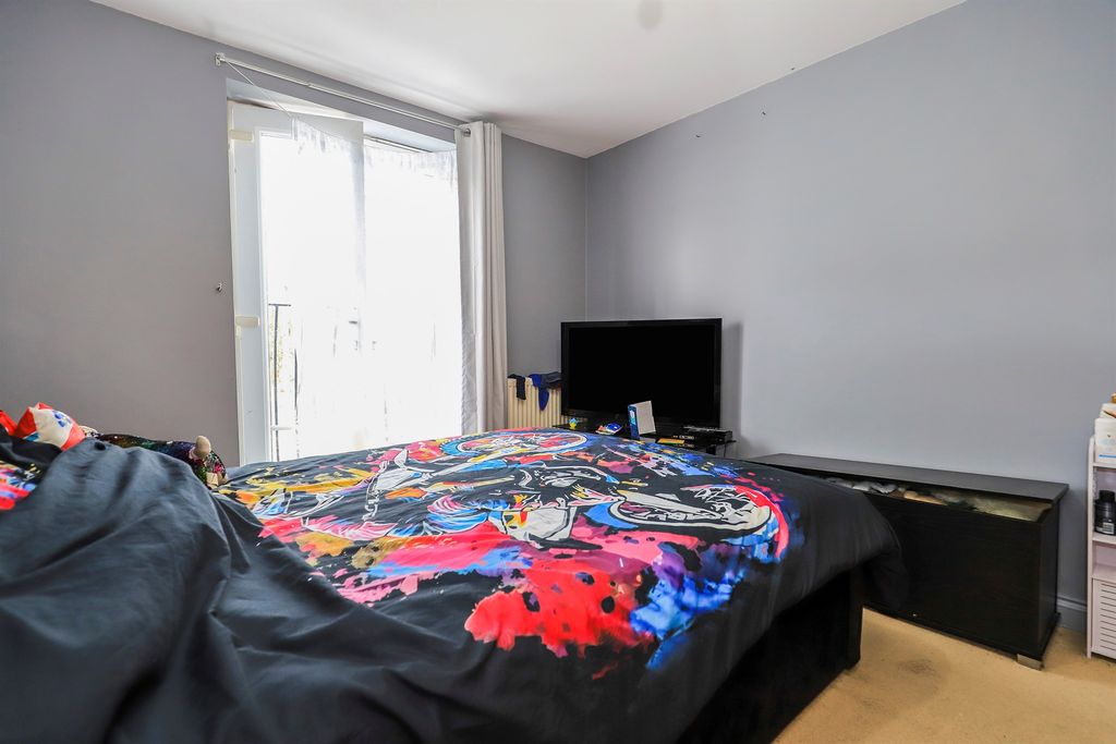 Additional image 9 of 2 bed flat for salePatshull Avenue, Fordhouses, Wolverhampton WV10