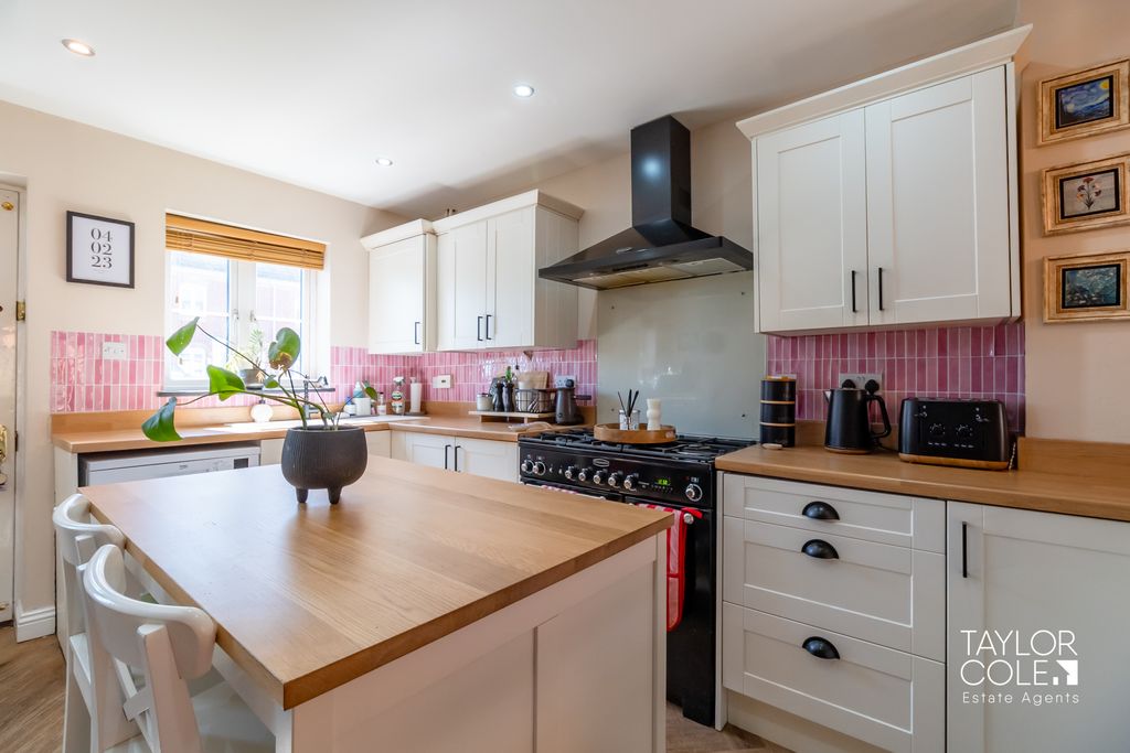 Additional image 3 of 3 bed terraced house for saleCroft Avenue, Tamworth B79