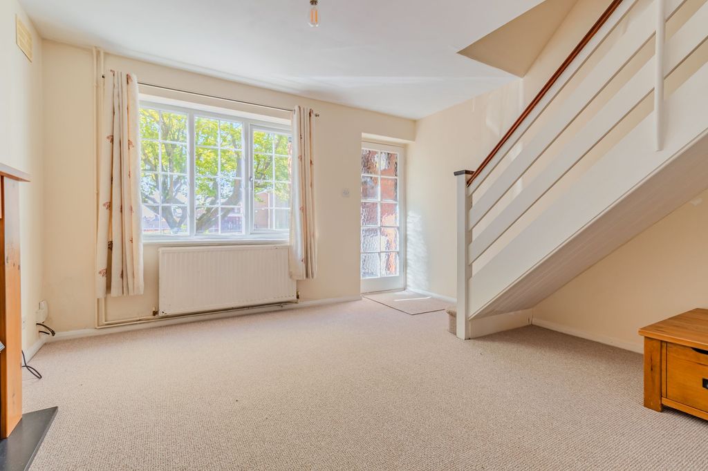 Additional image 4 of 2 bed semi-detached house for saleGlenfield Road, Leicester LE3