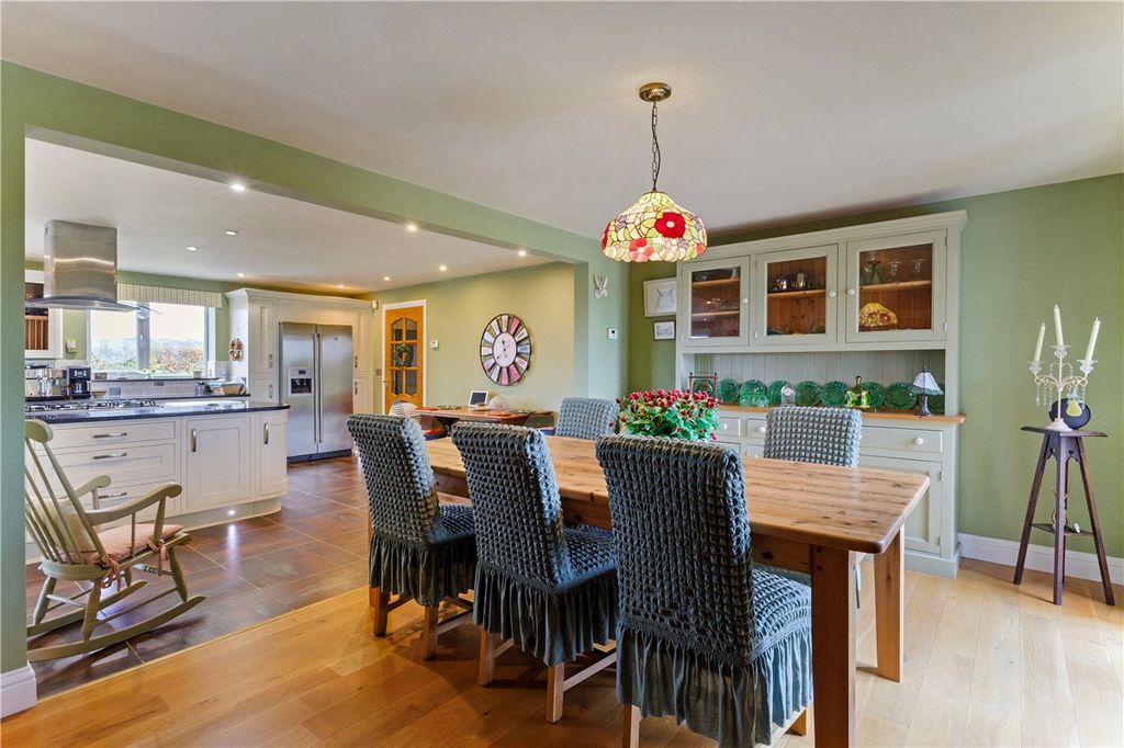 Additional image 10 of 6 bed detached house for saleThe Barton, Clyffe Pypard, Swindon, Wiltshire SN4
