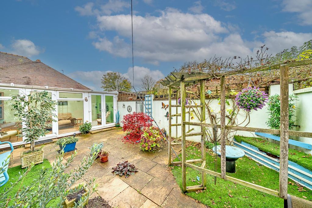 Additional image 4 of 2 bed detached bungalow for saleBroad Lane, Essington, Wolverhampton WV11