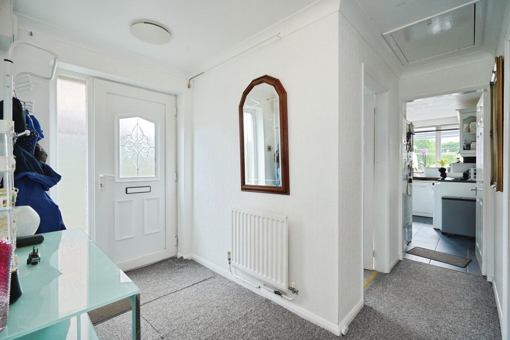 Additional image 18 of 3 bed bungalow for saleSt. Andrews Drive, Burton-On-Trent, Staffordshire DE13