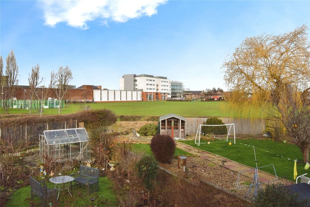 Additional image 6 of 3 bed semi-detached house for saleHazelwood Road, Wigston, Leicestershire LE18